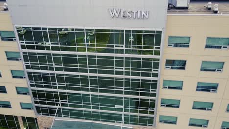 Fassade-Des-Westin-Hotels