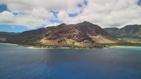 Blaue-Ozeane-Und-Himmel-Auf-Oahu