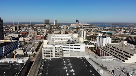 A-slowly-forward-moving-aerial-view-of-downtown-Atlantic-City,-New-Jersey