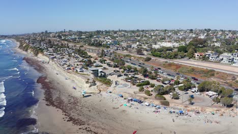 Aerial-view-of-Cardiff-by-the-sea-beach-and-the-coastal-city-Encinitas,-America