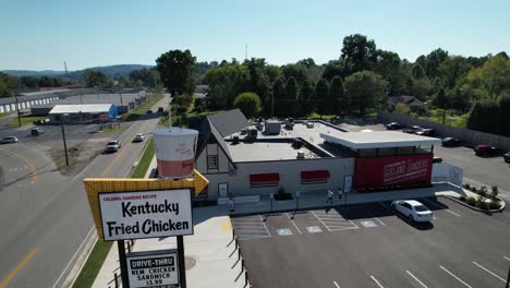 Luftstoß-Nach-Kentucky-Fried-Chickens-Erster-Standort-In-Corbin,-Kentucky