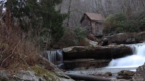 Timelapse-Glade-Creek-Grist-Mill