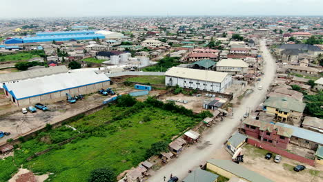 Mowe-Town-in-the-Ogun-State-of-Nigeria,-West-Africa---aerial-view-of-the-roads,-buildings-and-community