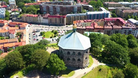 Colorful-City-And-Old-Swedish-Architecture-In-Gotenborg,-Sweden---aerial-shot