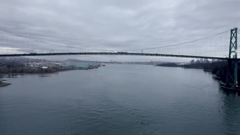 Lions-Gate-or-First-Narrows-Bridge-on-cloudy-day,-Vancouver-in-Canada