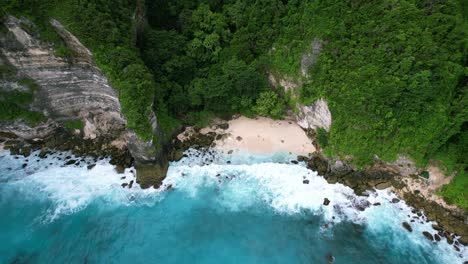 Aerial-drone-video-of-Tembeling-beach-on-Nusa-Penida-Island-in-Bali-Indonesia