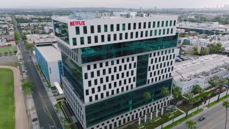 Aerial-Footage-of-Netflix-Headquarters-in-Los-Angeles-California-Next-to-Busy-Street