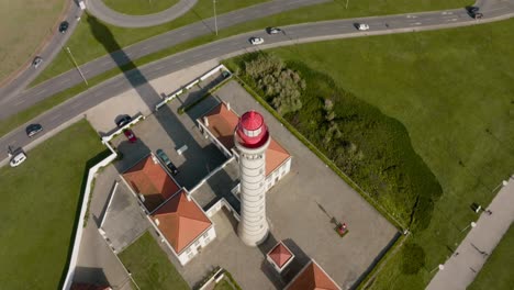 Draufsicht-über-Den-Leuchtturm-Von-Leça-Da-Palmeira,-Matosinhos