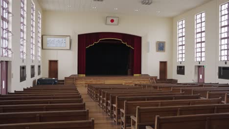 Toyosato-Elementary-School,-Old-Wooden-Hall,-Shiga-Japan