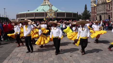 Typical-mexican-dance-at-Guadalupe-Chapel,-handheld