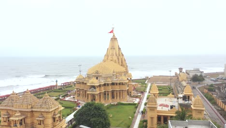 Temple-of-Lord-Shiva-in-Somnath,-Gujarat,-one-of-most-famous-Jyotirlinga-of-India