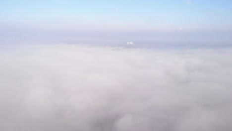 Heavy-Fog-Covering-The-River-In-Zwijndrecht,-Netherlands---Wide-Shot
