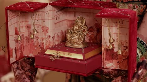 Lord-ganesha-,-Indian-ganesh-festival,-Traditional-Hindu-prayer-at-home