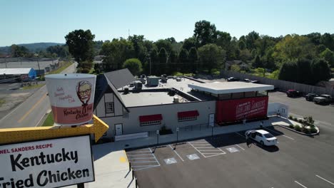 aerial-push-into-kentucky-fried-chickens-first-resturant-in-corbin-kentucky