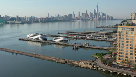 A-drone-view-of-a-calm-Hudson-River-from-the-NJ-side-early-in-the-morning