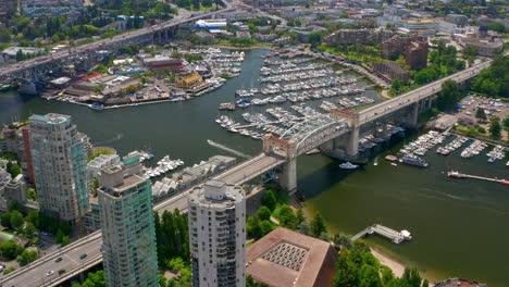 Aerial-View-Of-Burrard-Street-Bridge-With-Boats-On-Marina-In-Vancouver,-BC,-Canada
