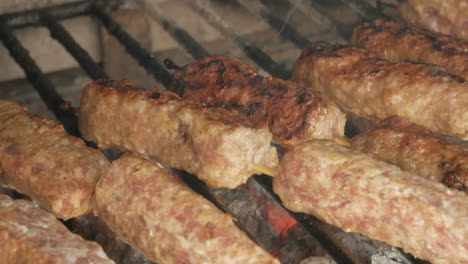 Close-up-shot,-Beautiful-romanian-meat-kebat-cooking-at-grill