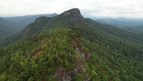 Aerial-push-up-table-rock-mountain-and-hawksbill-mountain-nc,-north-carolina-from-just-outside-the-boundaries-of-the-linville-wilderness-area