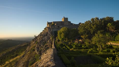 Time-lapse-of-Castle-of-Marvão-at-sunset-with-yellow-light