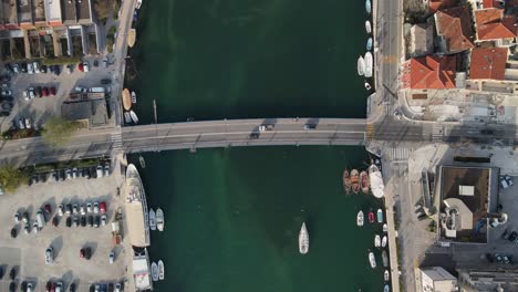 Cetina-Brücke-über-Den-Fluss-Cetina,-Ferreta-Omis,-Kroatien