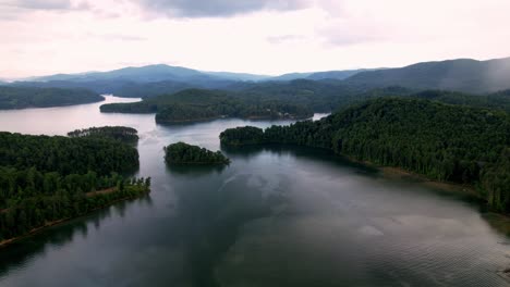 Luftaufnahme-Des-Watauga-Lake-Tennessee-In-Der-Nähe-Von-Johnson-City,-Tennessee