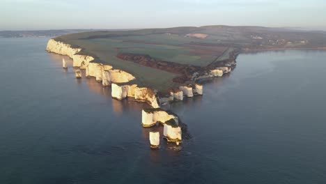 Aerial-panoramic-view-of-Old-Harry-Rocks-cliffs-in-Dorset-coast,-England