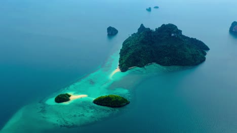 Einsame-Inseln-Am-Ufer-Der-Andamanensee