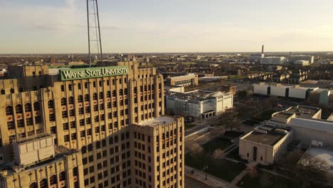 Panoramic-View-Of-Wayne-State-University-In-Downtown-Detroit,-Michigan-State,-USA