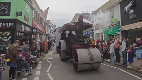 Steam-Engine-Parade-During-The-Annual-Camborne-Trevithick-Day-In-Cornwall,-England