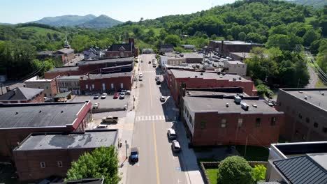 aerial-fast-push-over-tazewell-virginia-with-churches-in-background