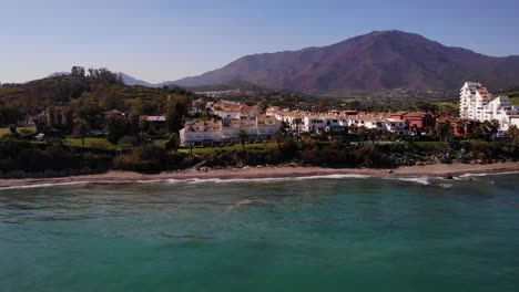 Beautiful-Coastal-Landscape-With-Townhouses-In-Estepona,-Costa-Del-Sol-In-Southern-Spain