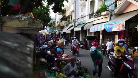 Marktstraße-Im-Zentrum-Von-Phan-Thiet,-Vietnam