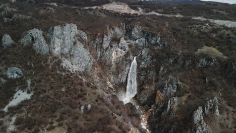 Beautiful-waterfall-in-the-mountains-of-Albania,-Skakavica