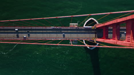 Flyover-The-Famous-Golden-Gate-Bridge-In-San-Francisco,-California,-USA---aerial-shot