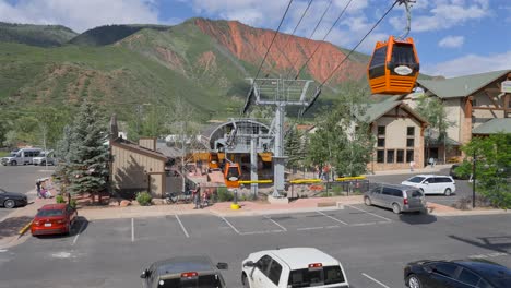 Gondola's-at-the-Glenwood-Springs-Adventure-park-and-Caverns