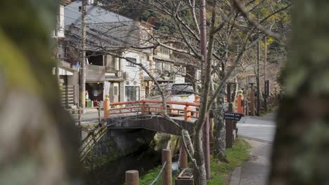 Kinosaki-Onsen,-Alter-Ferienort-In-Der-Japanischen-Landschaft