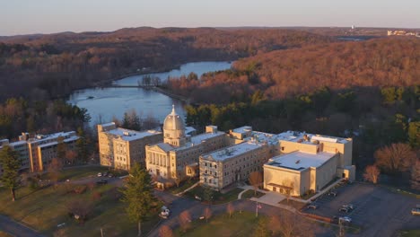 EF-International-Language-Campus-at-Tarrytown-city-in-Westchester-County,-New-York
