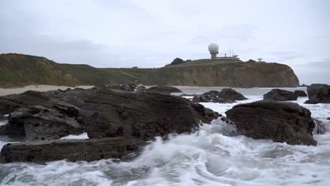 Spectacular-view-of-the-Pillar-Point-and-waves-crashing-onto-rocks