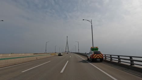 Driving-over-Incheon-Bridge-in-South-Korea-connecting-the-mainland-to-Yeongjong-Island