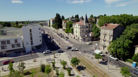 Burgähnliche-Häuser-Und-Einige-Moderne-Wohnungen-In-Montpellier,-Frankreich