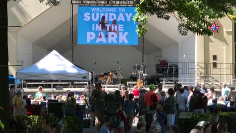 Welcome-to-Sunday-in-the-Park-sign