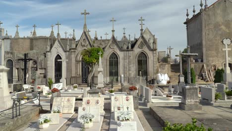 Vista-Panorámica-De-Criptas-Y-Cementerio-Del-Cementerio-De-Agramonte