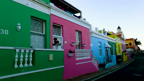 Colorful-buildings-in-Malay-Quarter-of-Cape-Town