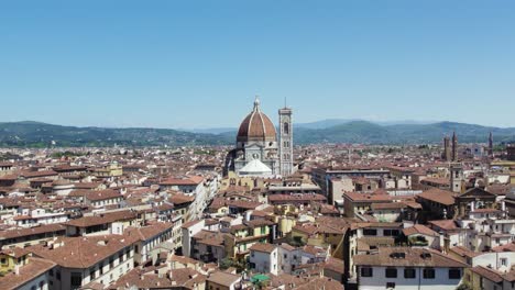 Florence-Cathedral-in-Italy,-beautiful-drone-view-of-historic-building-in-city-centre