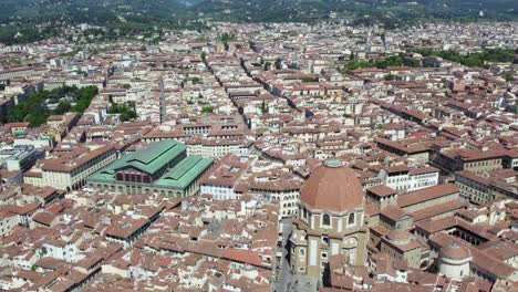 Increíble-Vista-De-Drones-Del-Centro-Histórico-De-Florencia,-Italia