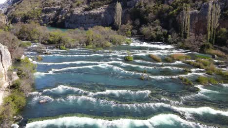 Travertine-structures-are-formed-in-water-with-high-concentrations-of-dissolved-calcium-bicarbonate-Krka-River,-Croatia