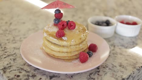 Stack-of-fresh-American-pancakes,-perfect-breakfast-for-the-vacations