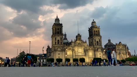 Time-lapse-view-of-the-metropolitan-cathedral-in-the-zocalo-of-Mexico-City