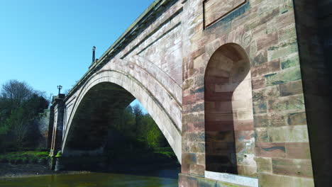 Chester-River-Bridge,Trafic-And-Running-Water