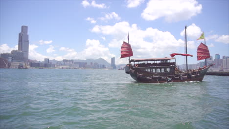 Old-style-boat-in-the-Hong-Kong-harbor-day